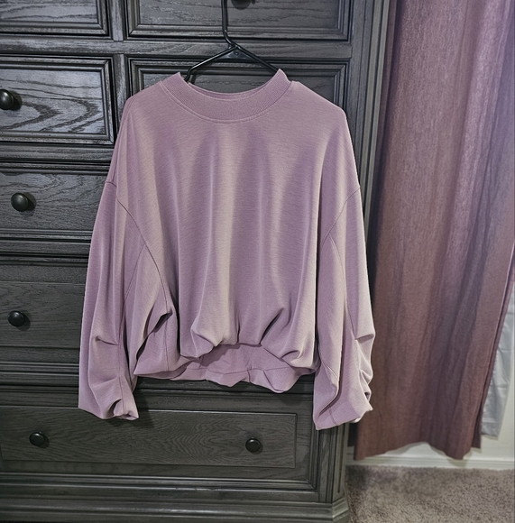 Lululemon Softstreme Pullover - Picture 11 of 11